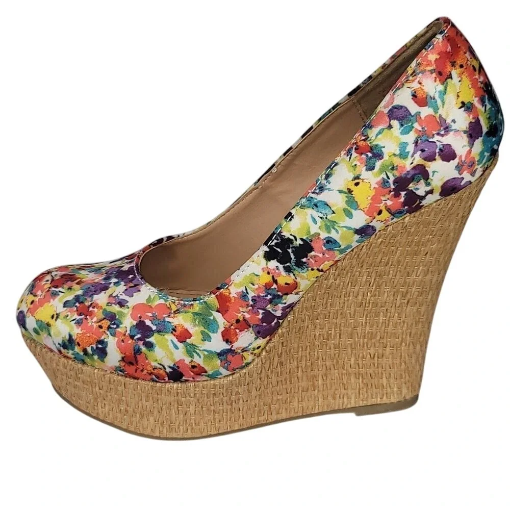 Brash Summer Wildflower Platform Closed Toe‎ Shoes